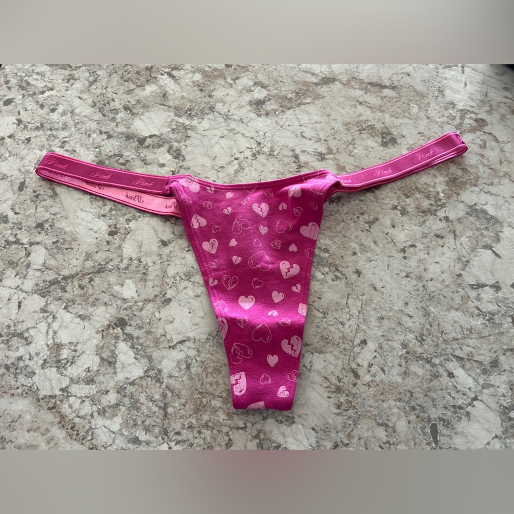 VS PINK VALENTINES DAY PANTY HEARTS LARGE NWT MICRO THONG